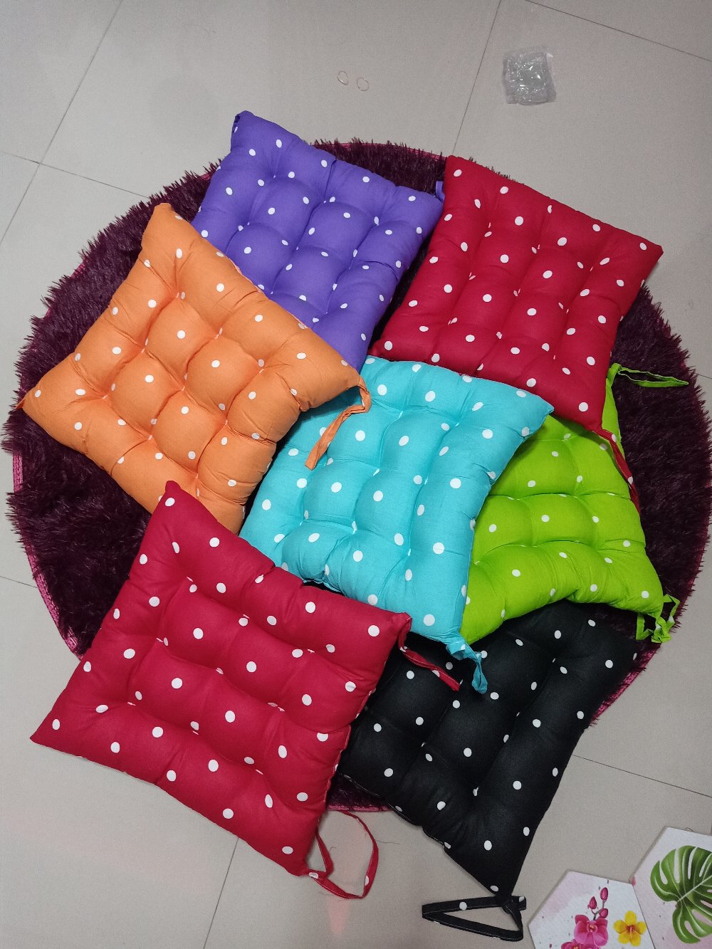 Bantal Alas Serbaguna Polkadot Murah Berkualitas