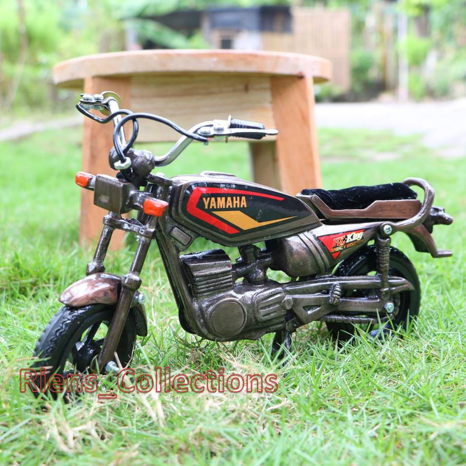 MINIATUR DIE CAST MOTOR YAMAHA RX KING. Riens Collections