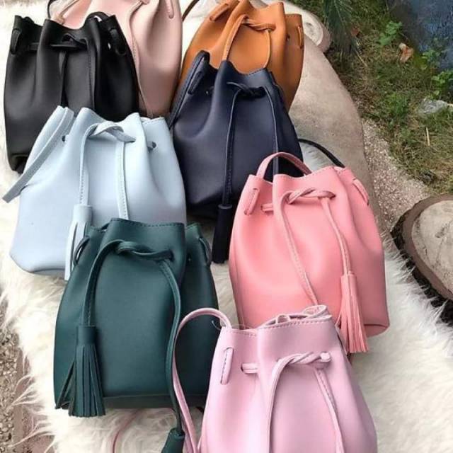 Tas Serut Miniso/Tas Selempang Shopee Indonesia