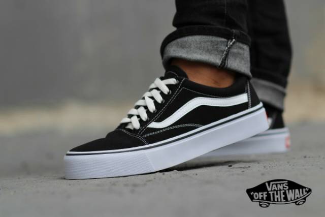 SEPATU VANS AUTHENTIC FULL BLACK HITAM POLOS PUTIH OLD SCHOOL ERA