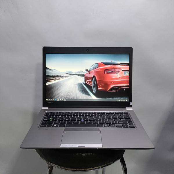 LAPTOP Toshiba DynaBook i5 8/128 SSD BEKAS SECOND