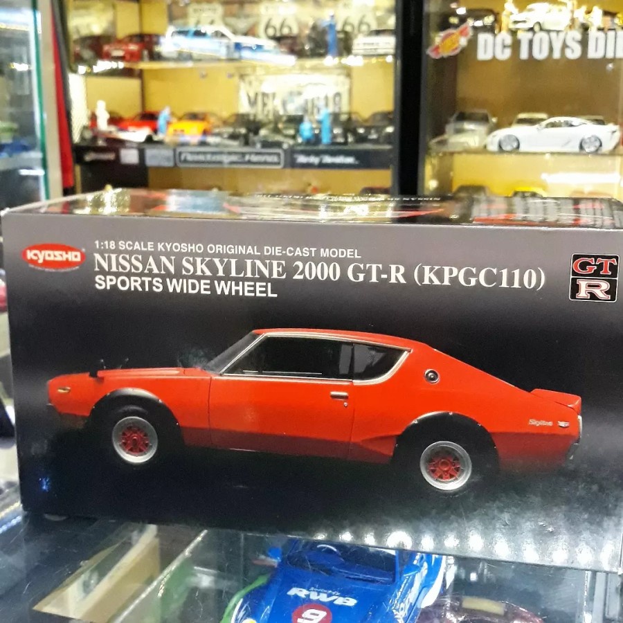Mainan Miniatur Mobil 1/18 Nissan Skyline GTR Kpgc110 Wide wheel Version red Kyosho Diecast
