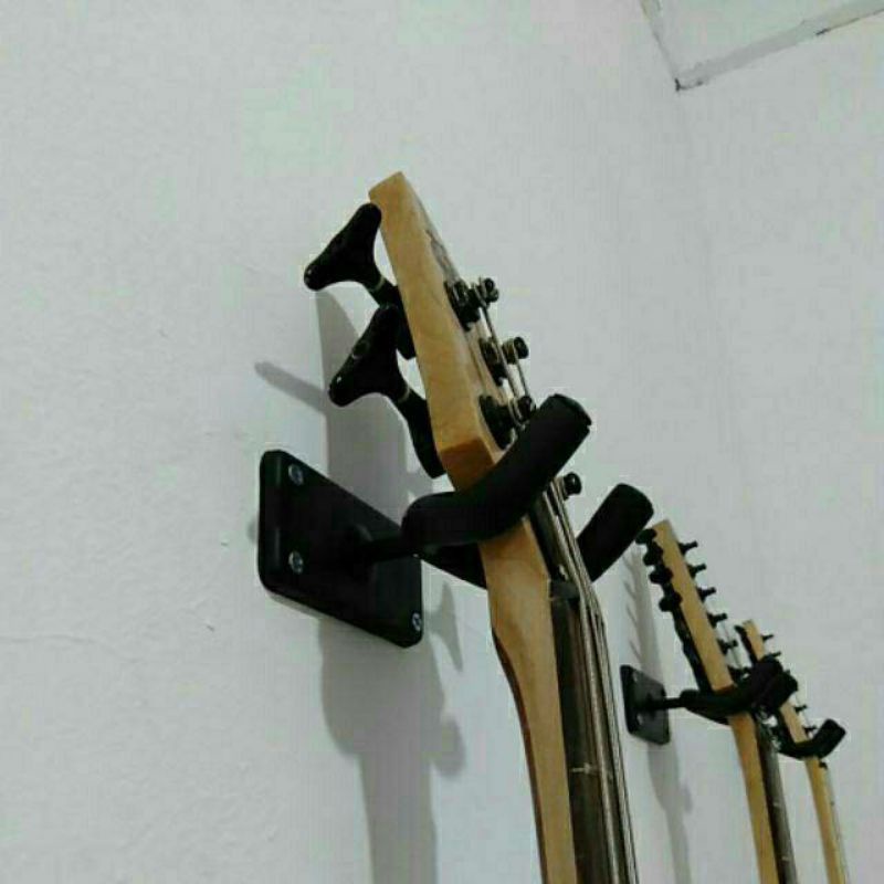 Stand gitar tembok / stand gantung free baud dan friser produk sesuai poto bahan besi