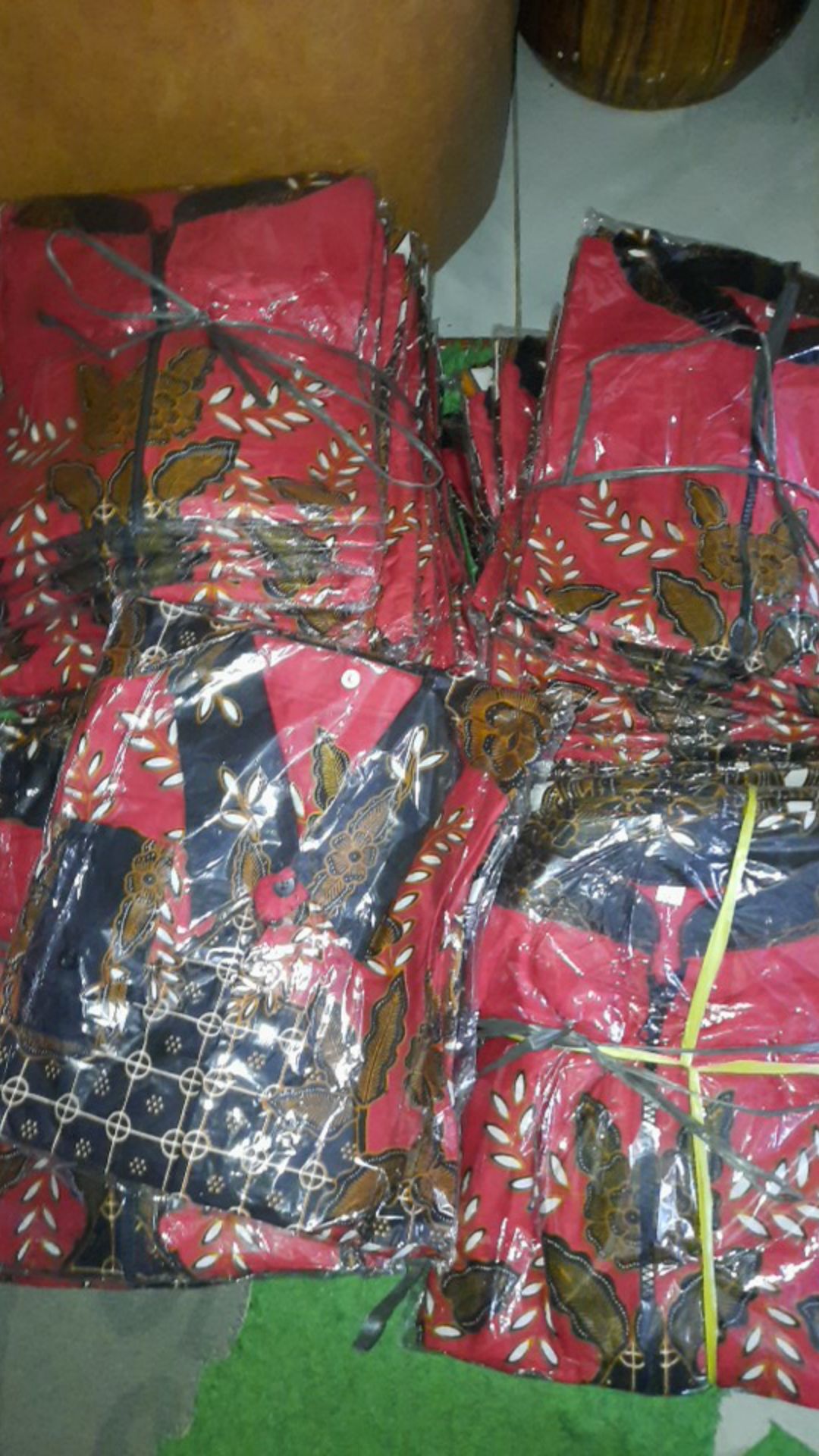 Batik Couple Pria Wanita Emhabatik Motif Adipati