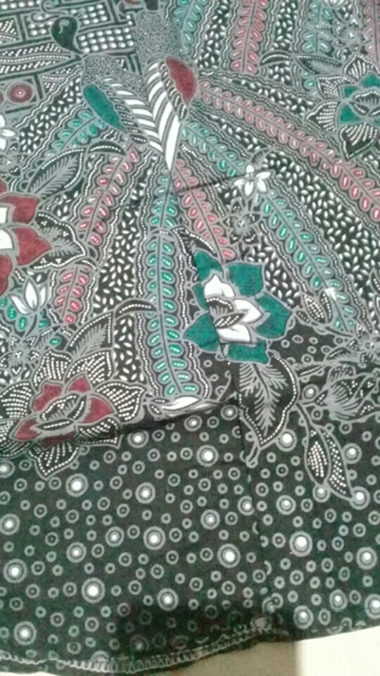 Batik Pria Lengan Panjang Slimfit Modern Batik Pria Lengan Panjang Slim Fit