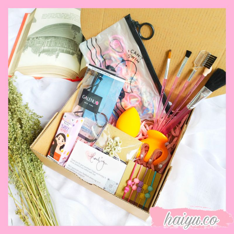 [READY] Gift Box alat kecantikan Hampers Kado cewek ulang tahun wisuda by haiyu.co