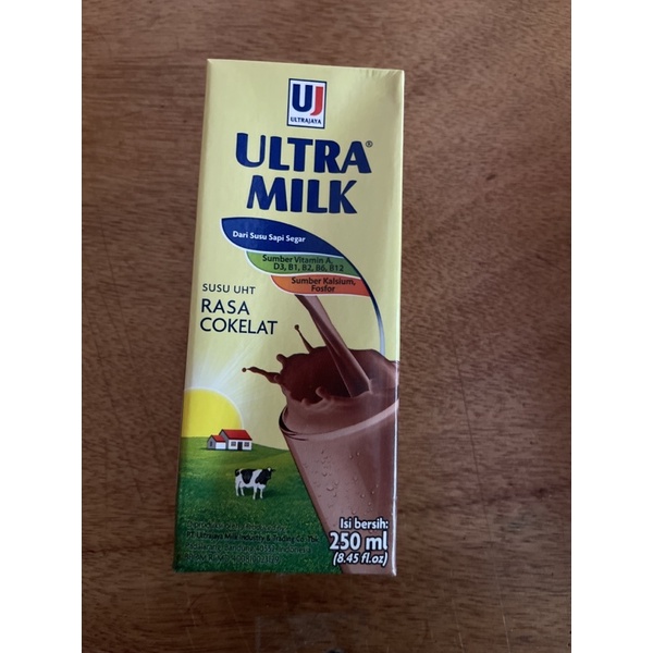 

SUSU Ultramilk UHT 250ml Coklat Stroberi Full Cream