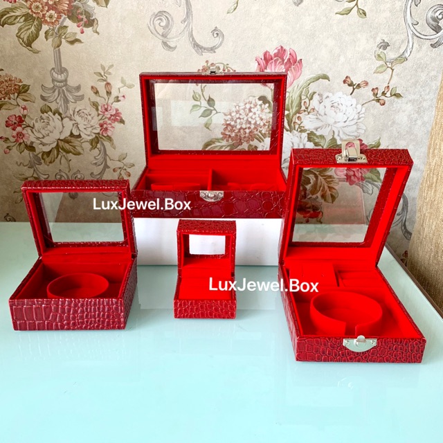 Kotak Perhiasan Complete Set (4 pcs), dari Kulit Sintetis. (Special Price)