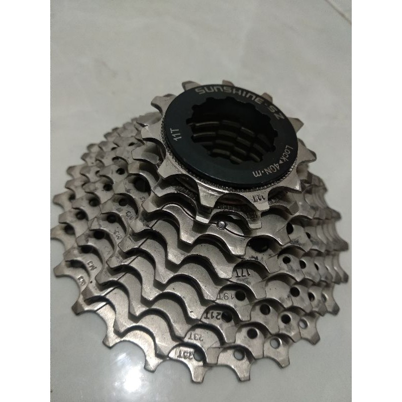 Sproket dan Rantai 9 speed copotan sepeda lipat Evergreen Maximus