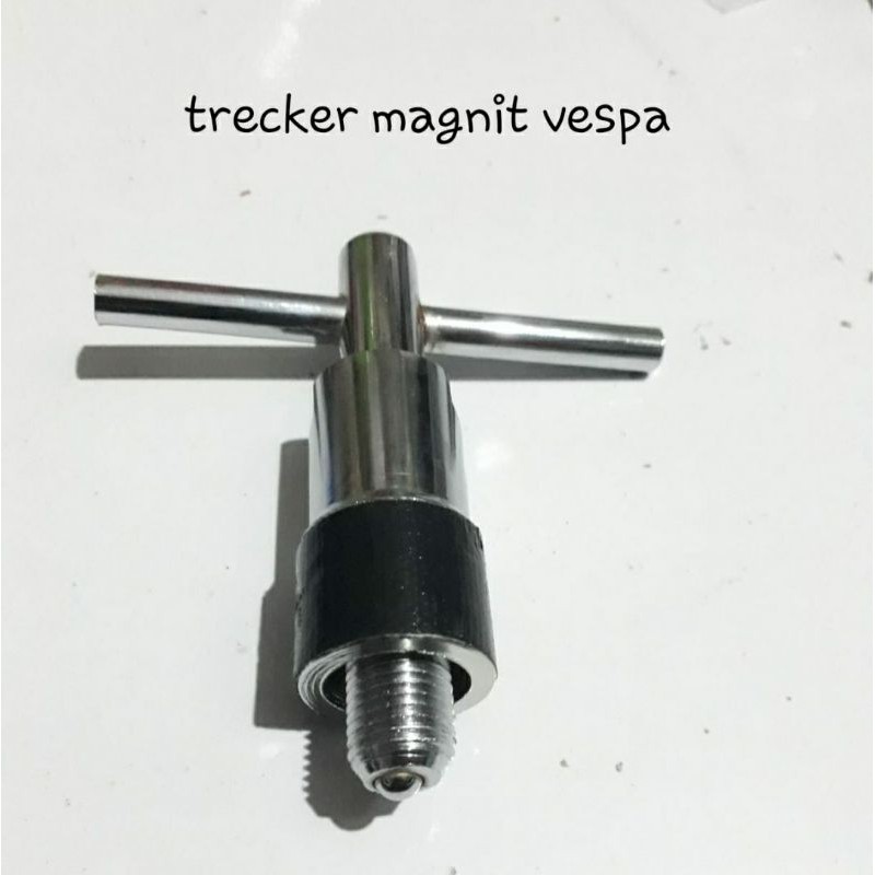 Alat tracker magnit vespa