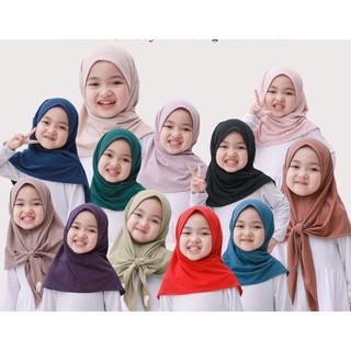 KERUDUNG SEGITIGA INSTAN ANAK (DIJAHIT DAGU) USIA 3-6 TH BAHAN JERSEY BALON