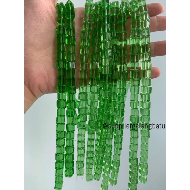 kristal Ceko kotak 8 x 8mm GREEN QUARTZ crystal bross manik hijau craf