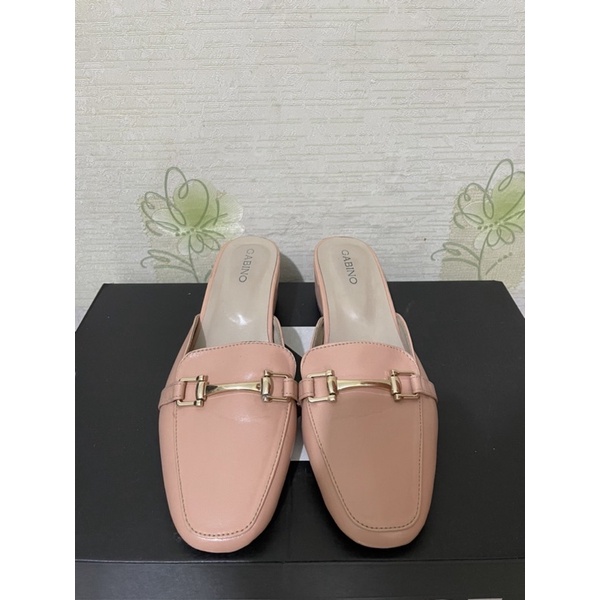 Preloved Gabino Heels Size 36