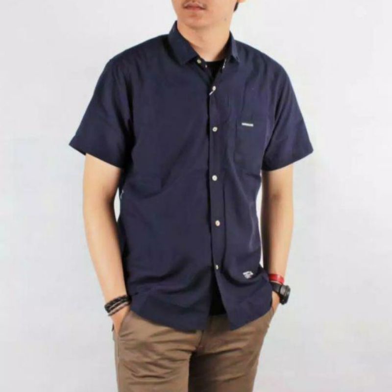 Baju cowok / baju pria / kemeja cowok / kemeja pria / kemeja polos / kemeja pendek