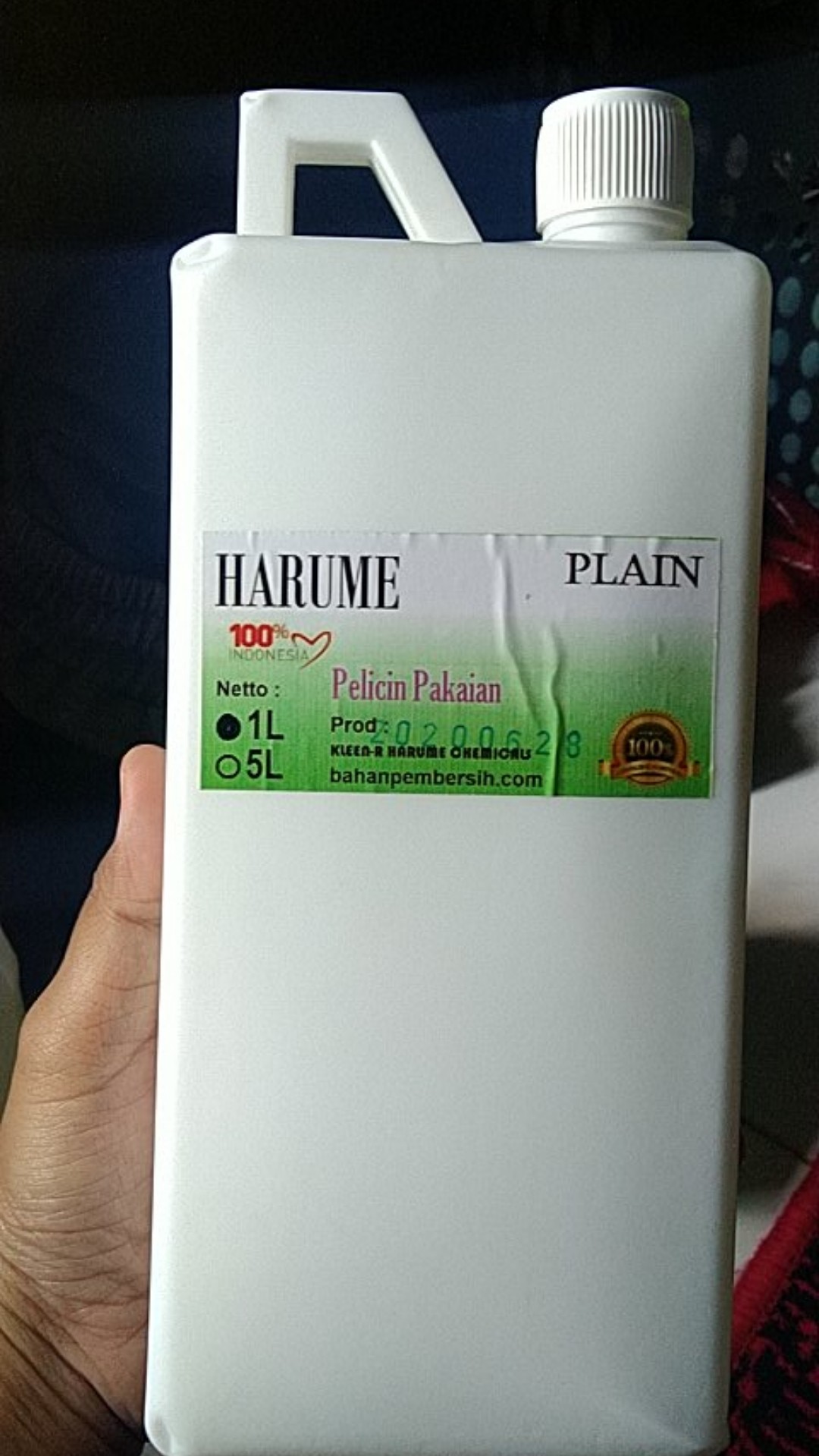 Pelicin Setrikaan Pakaian Plain / Non Parfum @ 1 L Kleen-r Harume