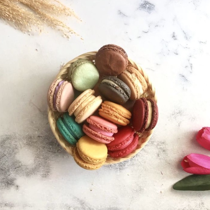 

Macaron Reguler 4cm - Kue Kering Enak Murah