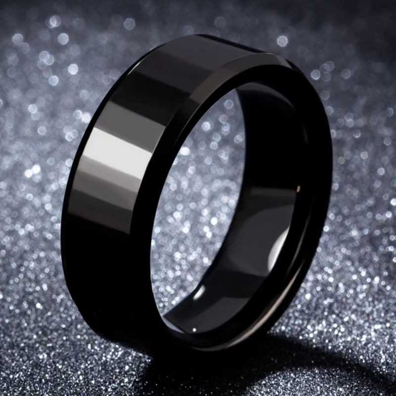 cincin Black titanium anti luntur perhiasan pria dan wanita