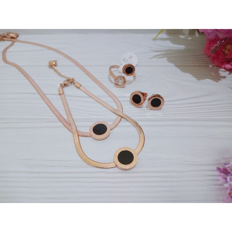 SET PERHIASAN TITANIUM WANITA