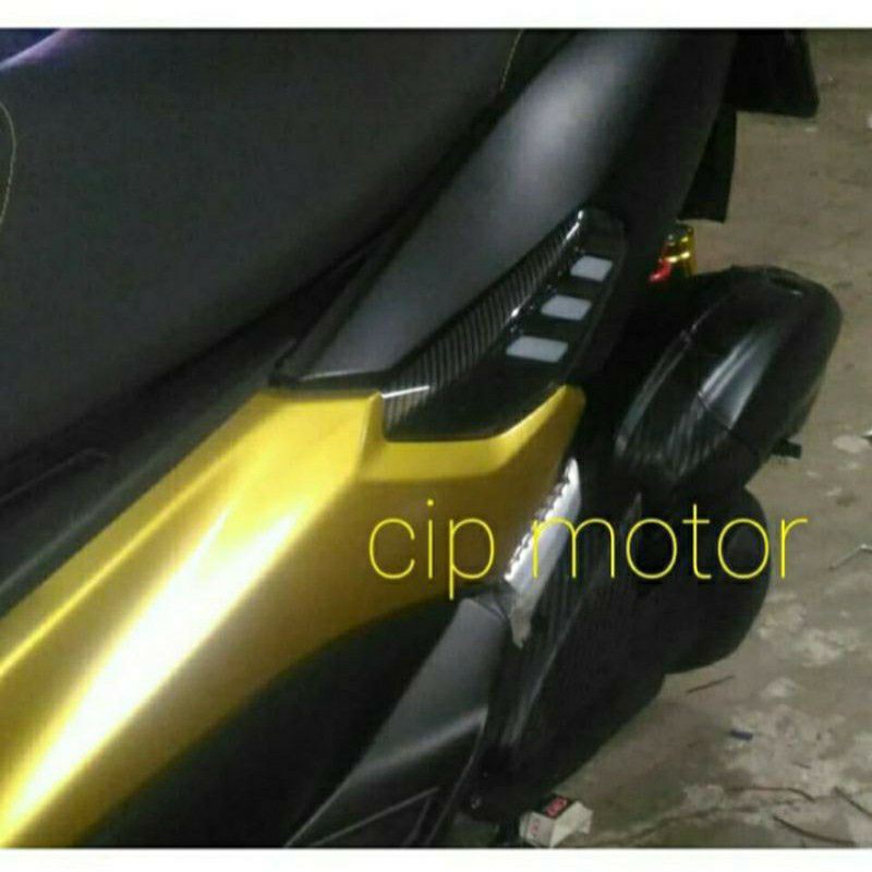 Cover Body Samping Carbon Plus Lampu Yamaha Nmax 2015 2019 Shopee Indonesia