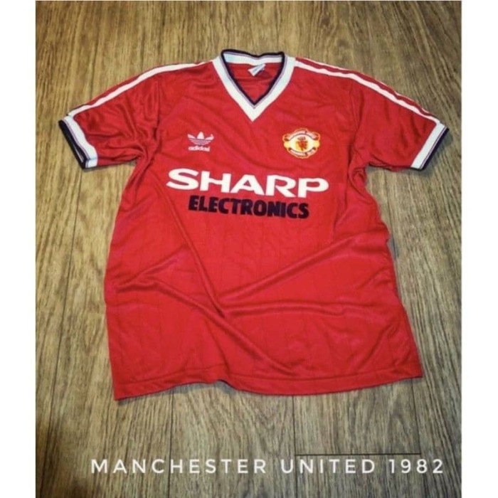 Jersey Bola Retro Mu United Home 1982