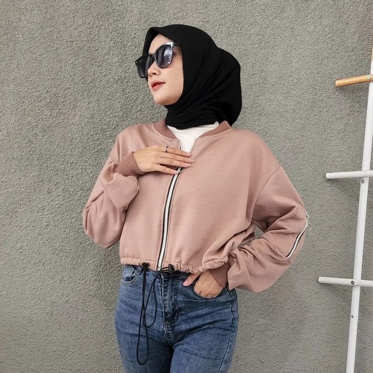 Milki Crop - Jaket Oversize Crop Wanita Kekinian