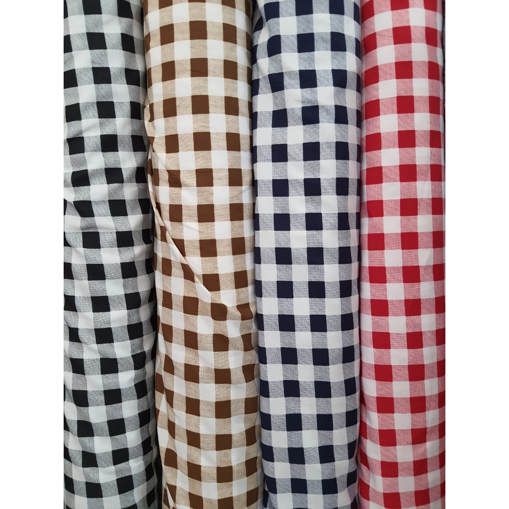 Kain Woolpeach Motif Kotak - Kotak