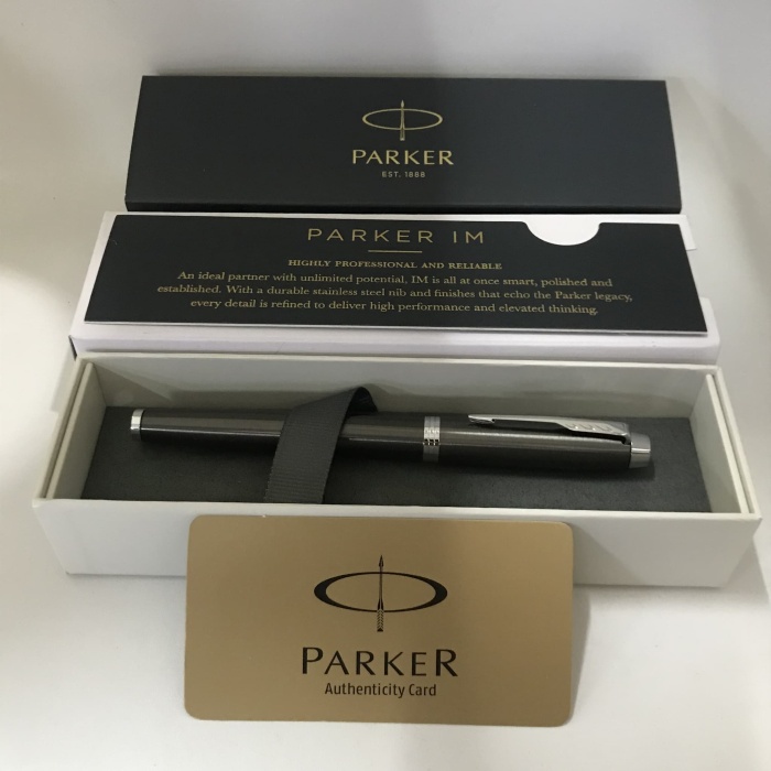 

Pulpen Parker IM New Dark Expresso CT Roller Ball ( Klip Silver ) promo