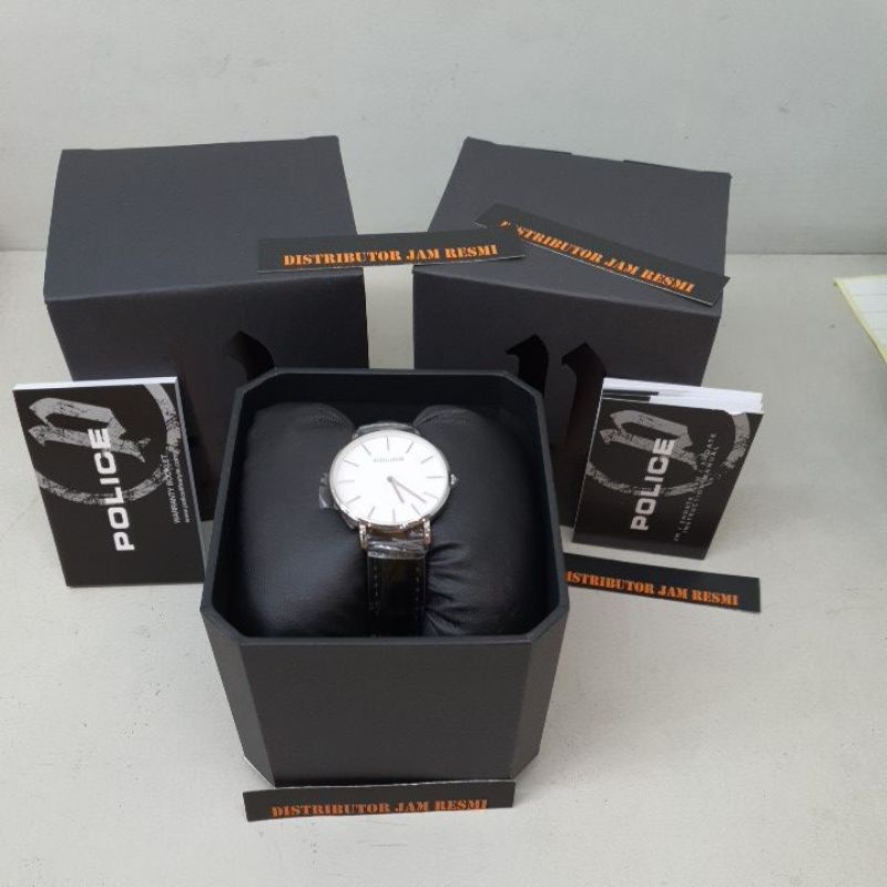 Jam Tangan Wanita Police PL.15304BS/01SET Silver Black Leather Quartz