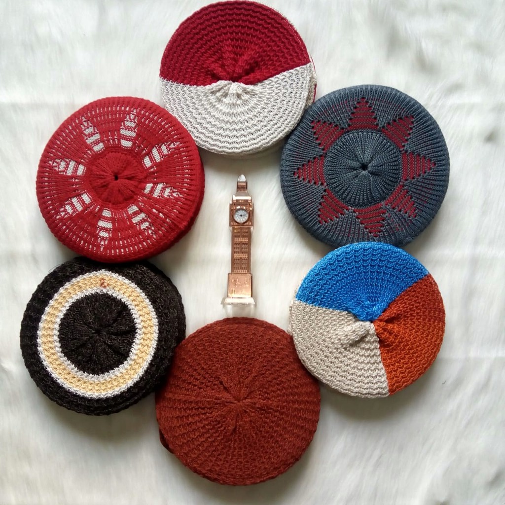 TAS RAJUT SELEMPANG BULAT WANITA