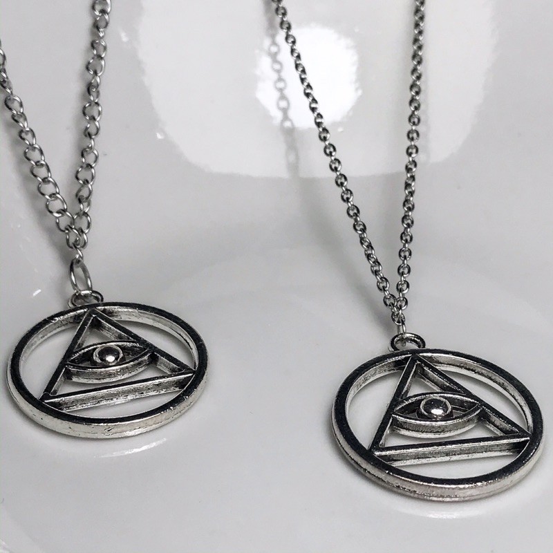 illuminati necklace (illuminati) // kalung stainless (ANTI KARAT) rantai fashion murah unik