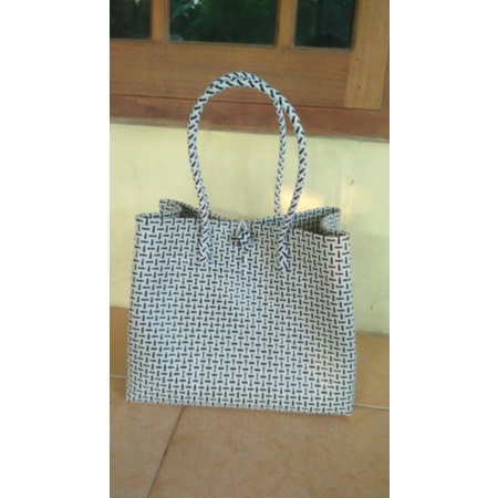tas anyam jali size XL