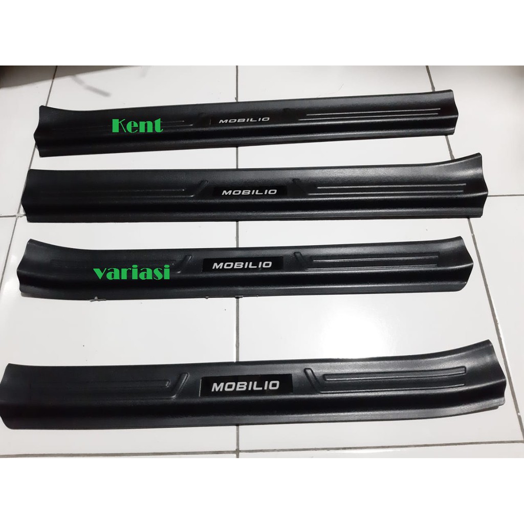 Sillplate / Sill Plate Pintu Samping Plastik Hitam Honda Mobilio