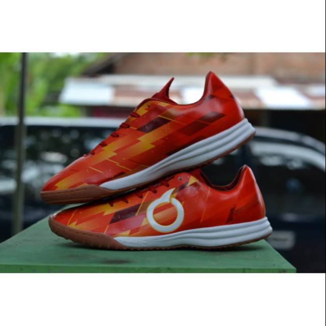 Ortus catalyst therion in red