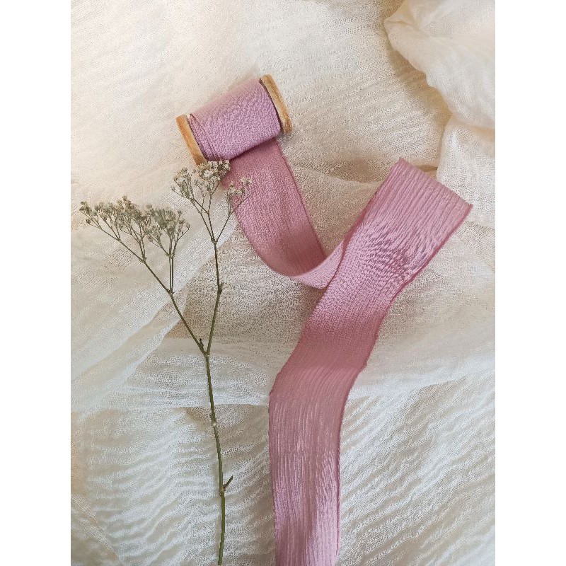 

RIBBON IN CRINKLED BABY PINK - wedding ribbon / calligraphy ribbon / vows ribbon / pita buket