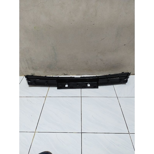 grill bumper depan bawah Innova reborn facelift 2021ori