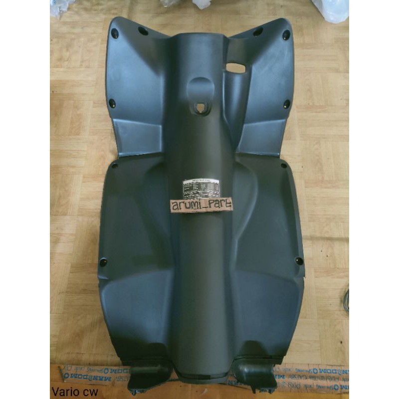 Legsil legshil tengah dasbor Vario 110 cw karbu karbulator old