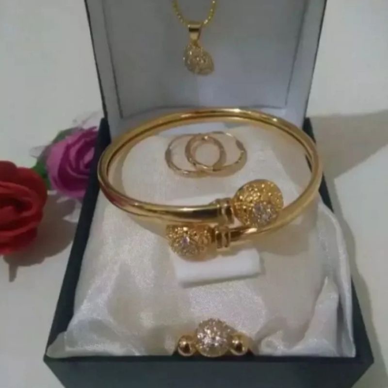 Set Perhiasan Wanita Komplit Gelang Bangle Berlapis Emas 24k Anti Luntur