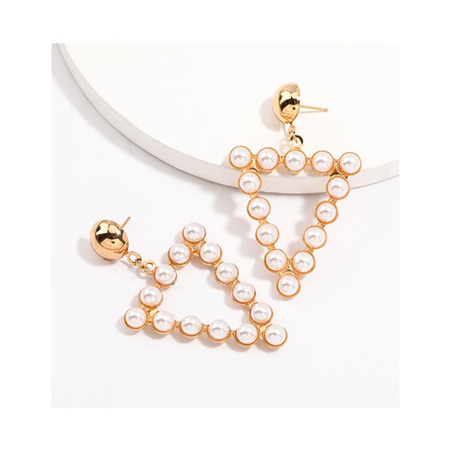 LRC Anting Tusuk Fashion Golden Triangle Alloy Stud Earrings With Pearls K10062