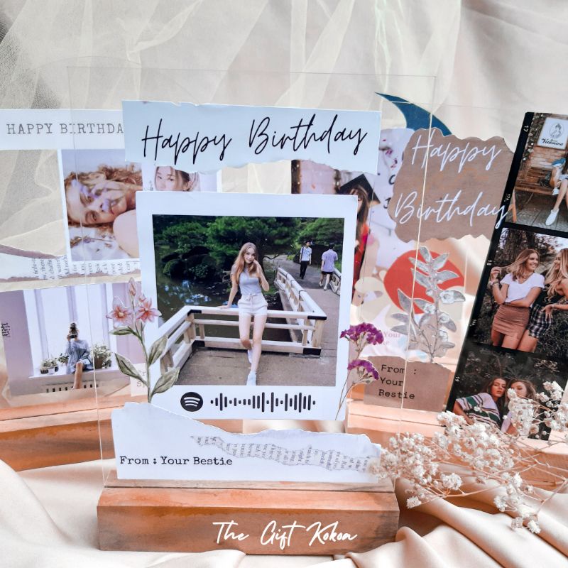 Aesthetic Acrylic Gift Custom Akrilik Birthday / Graduation / Sahabat / Wisuda