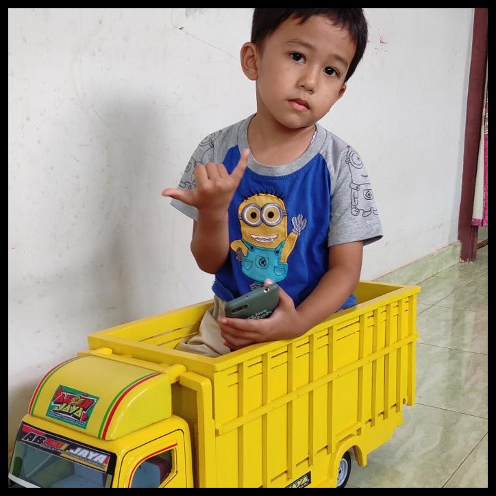 Miniatur Mobilan Truk Oleng Kayu Truck Jumbo Panjang Bisa Dinaiki