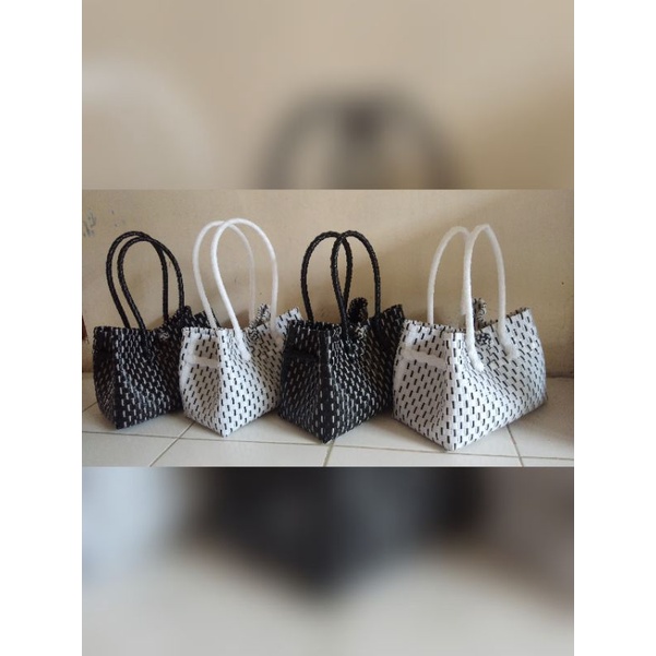 Tas Anyaman - Jali Jali Petty size M