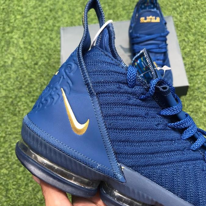 lebron 16 light blue