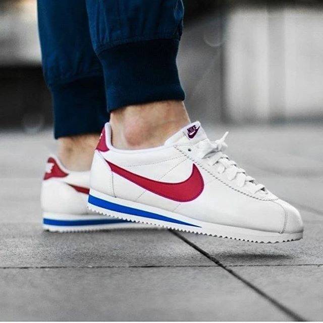 nike classic red