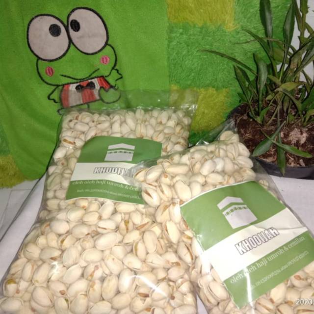 

Kacang pistachio