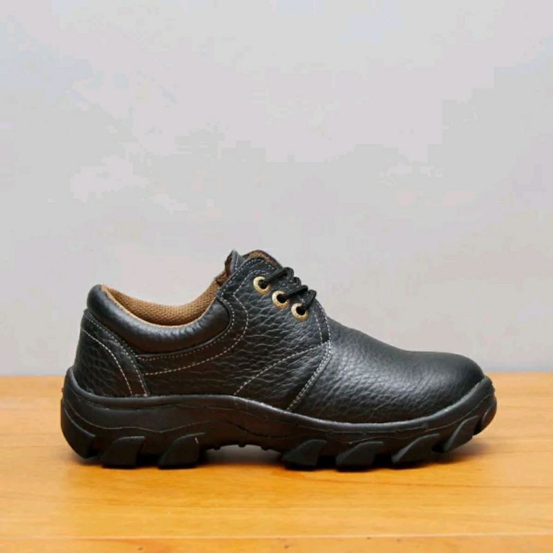 Sepatu Bot Safety Jaminan 100% Kulit Asli
