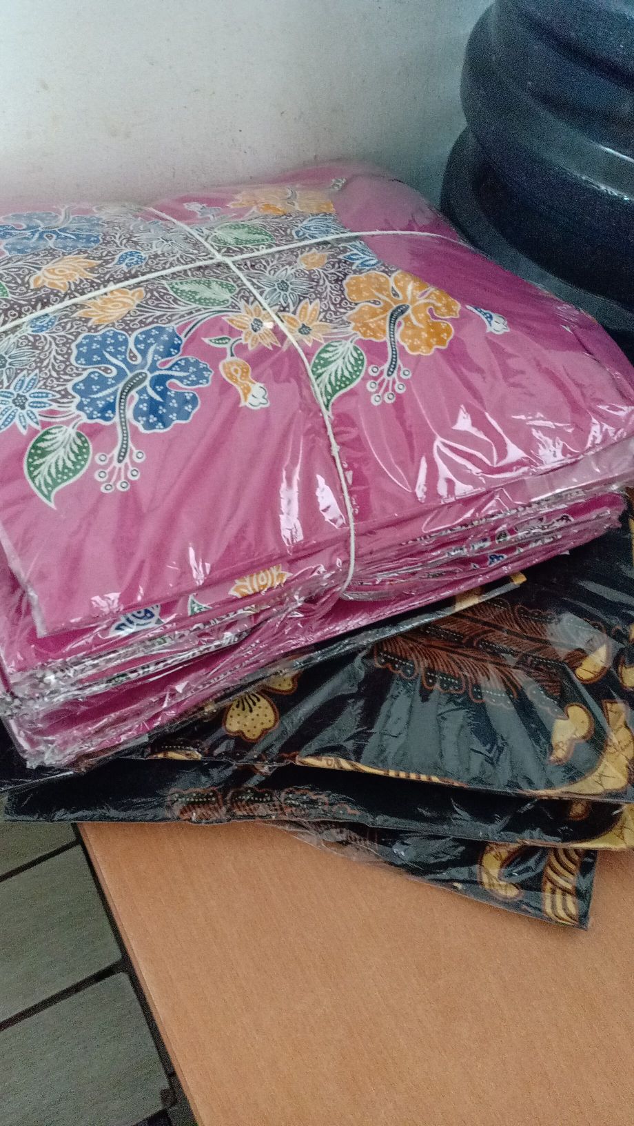 Tunik Batik Unggul Jaya Cibulan Warna Merah Maroon  Ld 105 & Ld 120