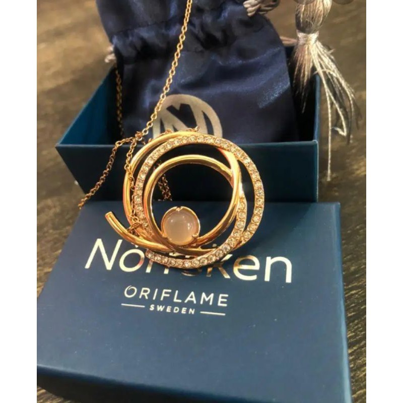 Agate Aura Pendant Necklace || Kalung Sultan by Oriflame