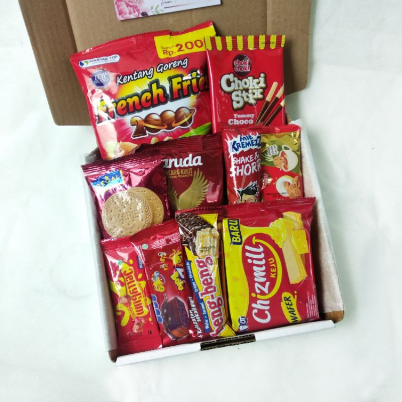 

Snack Box/ Hampers/ Hadiah/ Snack Merah/ Kado