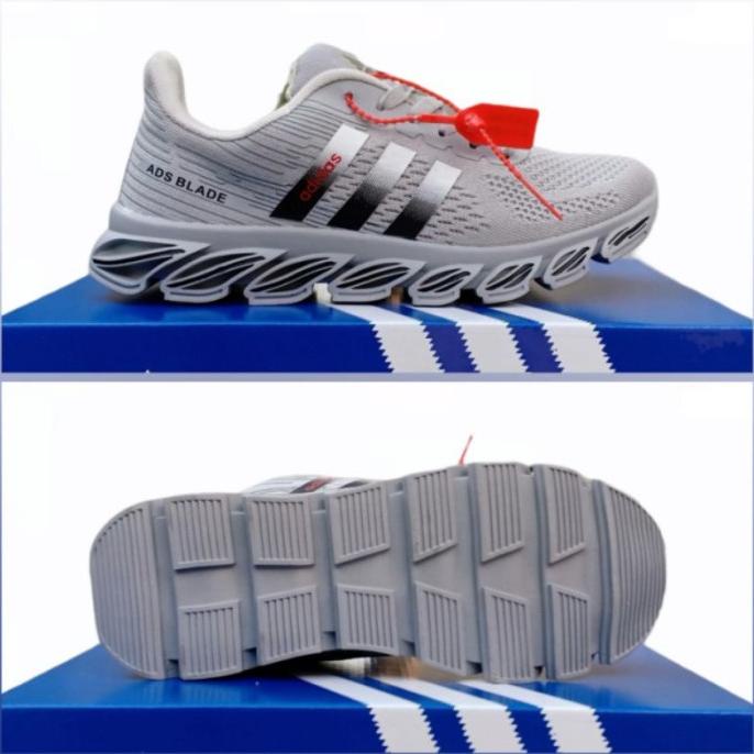 Po032 Ye227 Sepatu Pria Nike Spring Blade Laris Laurusmart