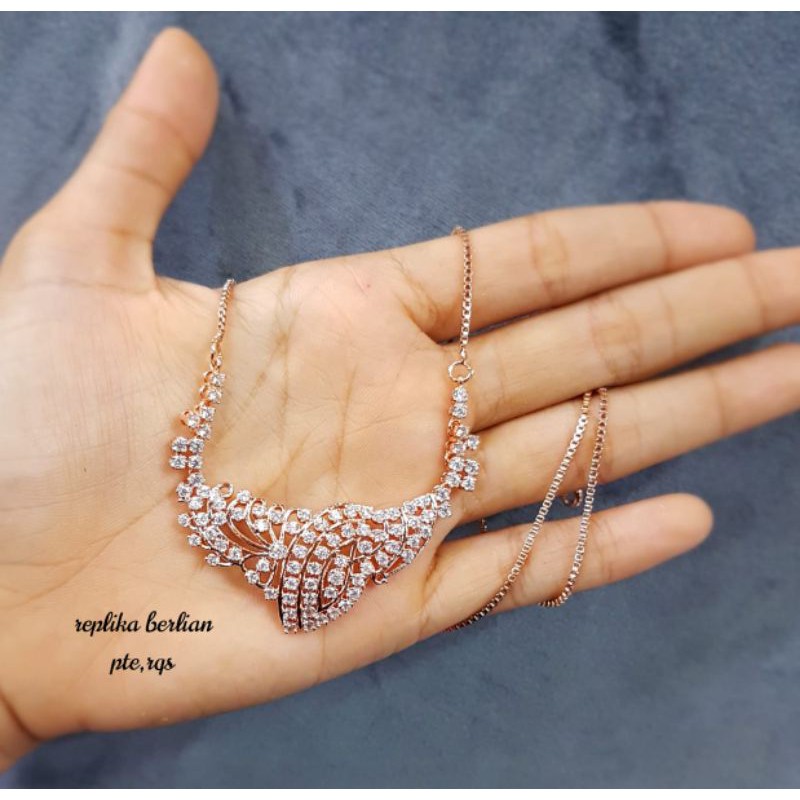 Kalung replika berlian micro diamond titanium lapis emas 18k,mewah,tidak berkarat  pasti tahan lama